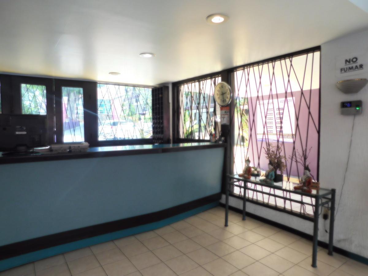 Hotel Suites Royal Tijuana Buitenkant foto