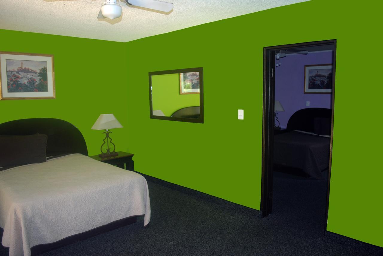Hotel Suites Royal Tijuana Buitenkant foto