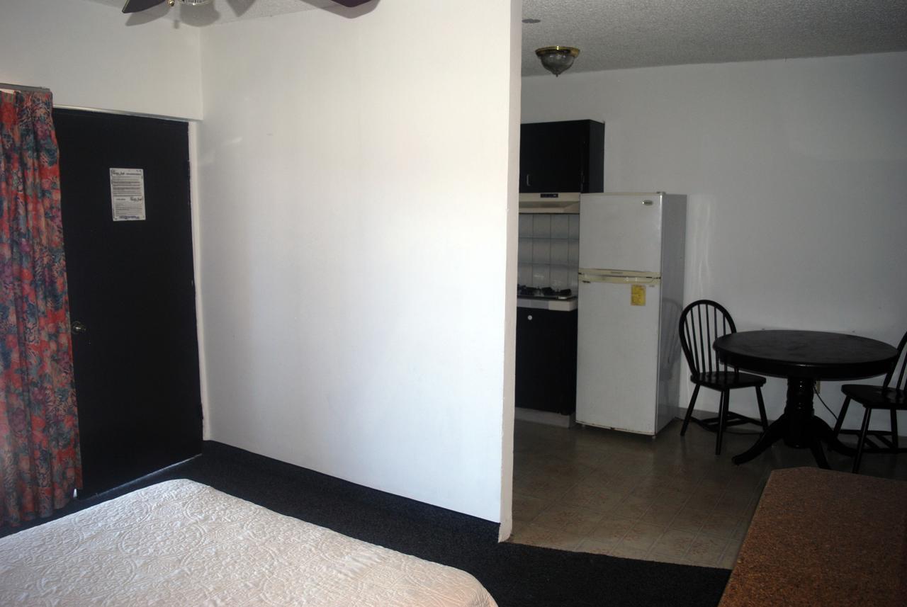 Hotel Suites Royal Tijuana Buitenkant foto